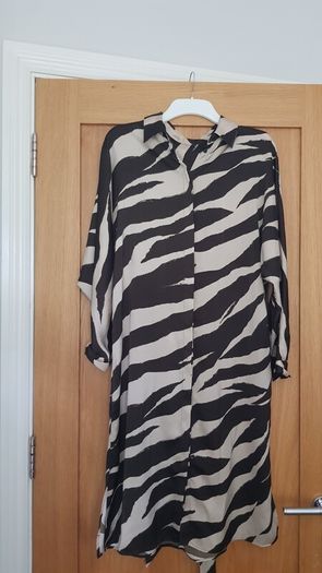 Beautiful Dress Size 14/16