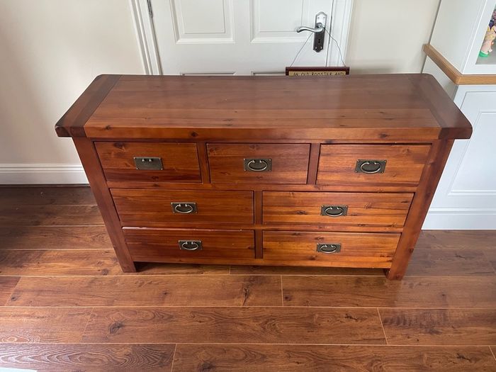 sideboard