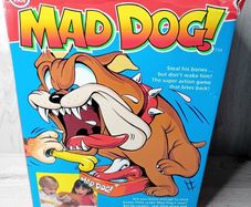 Mad Dog Steal His Bones But Dont Wake Him - Action Game - Rare Peter Pan 1994
