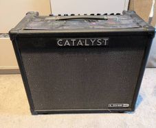 Line6 Catalyst 60w guitar amp & cable