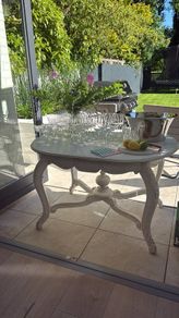 Ex Shop display table 47 width  39 length 30hight
