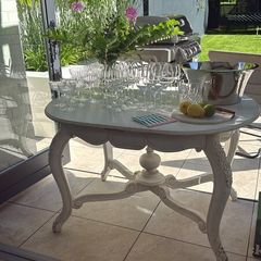 Ex Shop display table 47 width  39 length 30hight