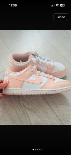 girls dunks size 2.5