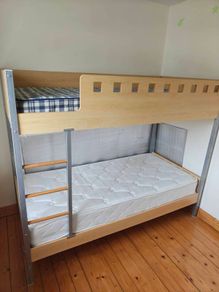 Bunk bed