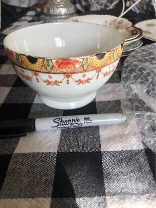 Sunflower Sutherland china bowl