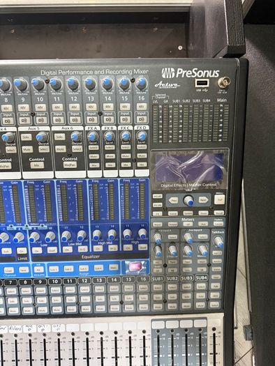 PreSonus StudioLive 16.4.2AI Digital Mixer with Flight Case / Used / For Sale