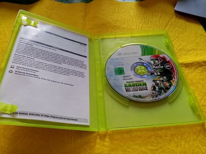 Plants vs Zombies Garden Warfare Xbox 360 games Original