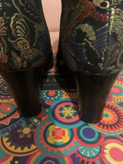boots 36