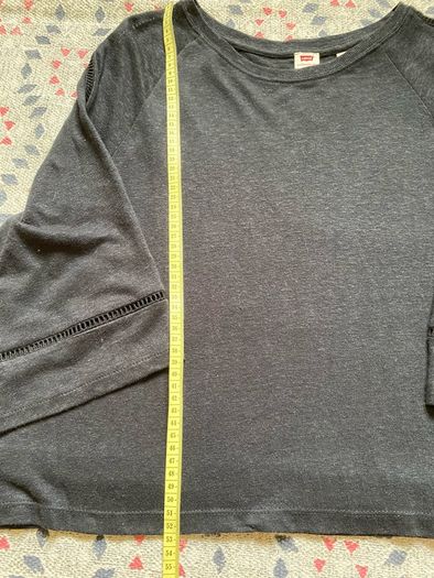 Levis Cropped T-shirt