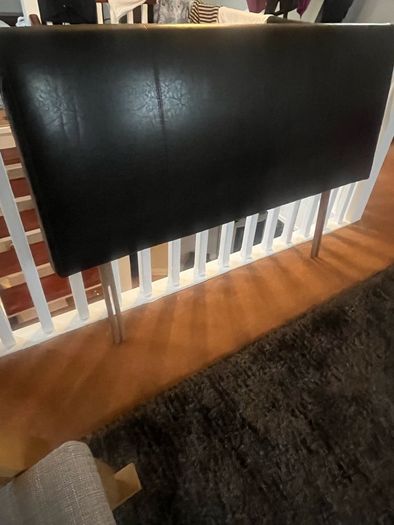 Double headboard .