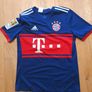 Bayern Munich shirt and shorts Image 3