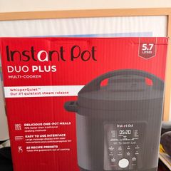 Instant Pot Duo Plus 5.7L 9in1 Multi-Cooker Excellent Condition