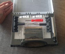 Puncture repair kit car
