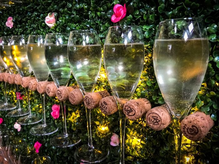 Prosecco/champagne wall