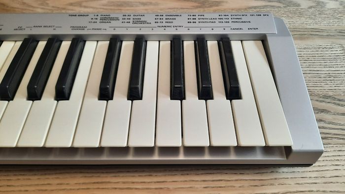 Roland PC-180A MIDI Keyboard Controller