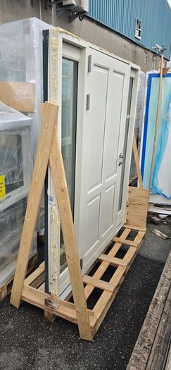 Scandinavian Pine Front Door Set