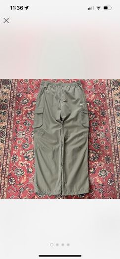 Vintage mens Nike Cargo Trousers Khaki
