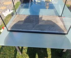 Small Aquarium / Terrarium With Light Lid