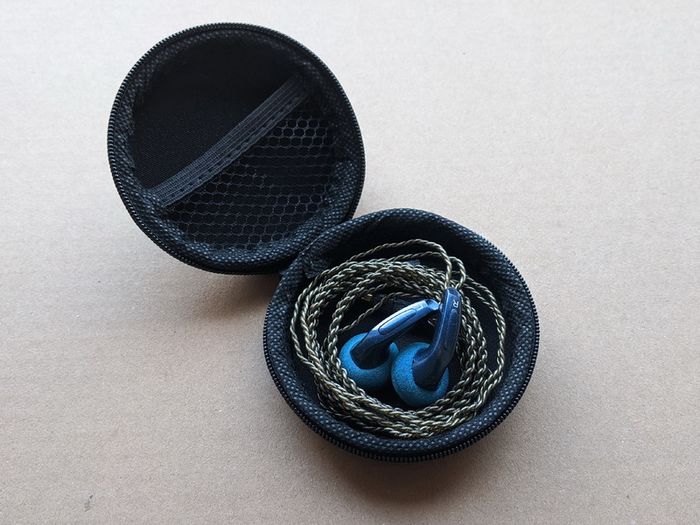 Earbud cases