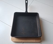 Square brunch pan