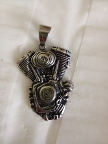 Harley Davidson v twin pendant