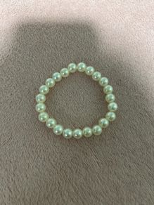 pearl bracelet