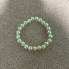 pearl bracelet