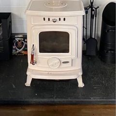 Henley Aran stove cream enamel 5kw