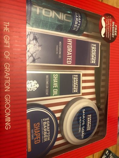 Men's grooming grafton barber shave set