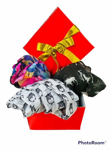 300 Ladies Scarves Wholesaler Liquidation Stock Clearance!