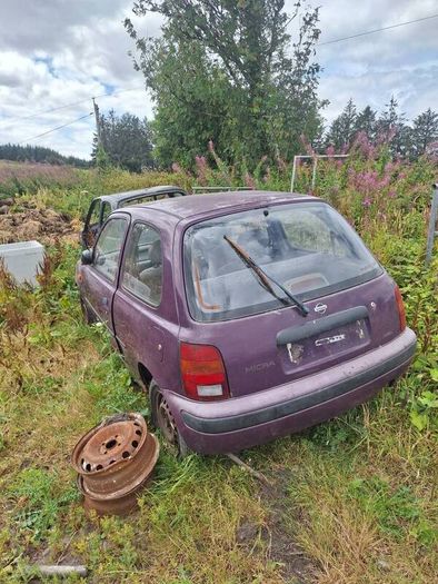 Breaking k11 Nissan Micra 97