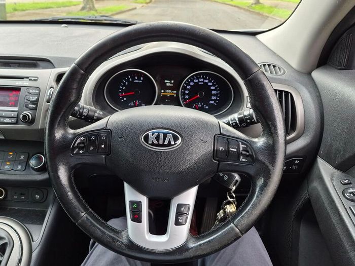 KIA Sportage. NEW NCT, New tyres, new brakes.
