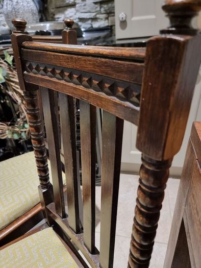 Stunning Oak Chairs x 4