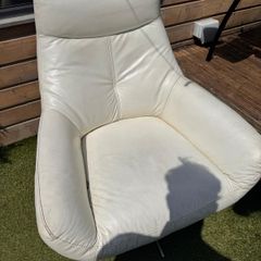 Swivel leather chair
