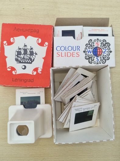 Soviet diaskop (slide viewer) with slides of views of Leningrad
