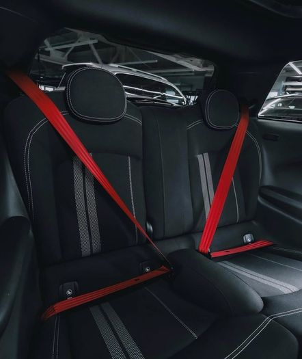 Seatbelts for BMW