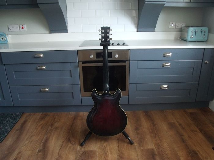 Yamaha SA 800 semi - acoustic "335" type guitar - Made in 1986