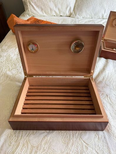 Cigar Holder