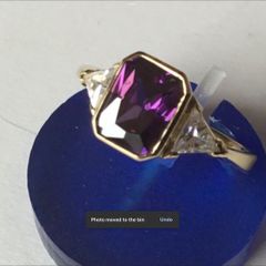 New 18ct Yellow Gold Hand Made Ring. ( Only  X2 Made ) Very Unusual