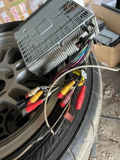 Beat Car Stereo/Radio/Dvd Player