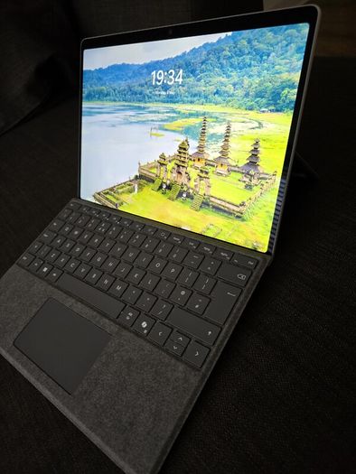 Surface Pro 10 for Business - Ultra7/64/1TB  [High-Spec | Like New]