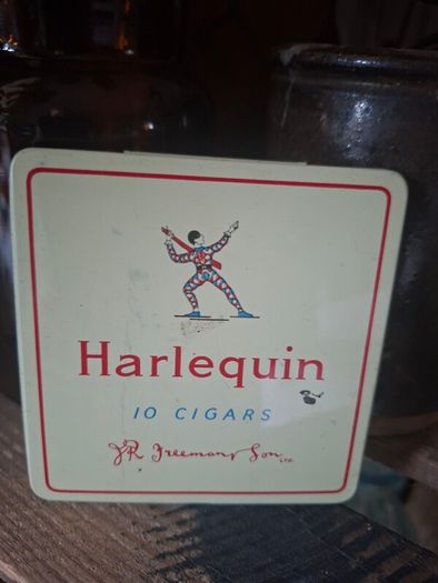 Vintage tin