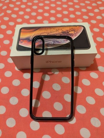 Apple iPhone XS 64GB  - Excellent condition - Complete Box + Accessories + Spigen Case