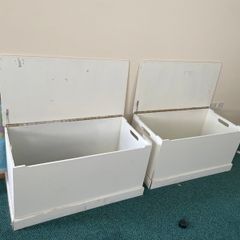 Storage box