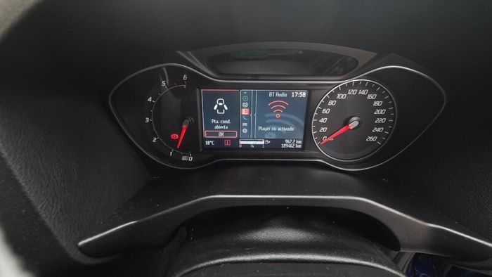 Ford Mondeo 2014, 2.0 Lt, Titanium Version