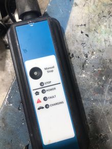 Yazaki portable car charger