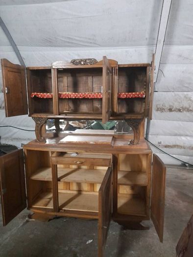 French kitchen dresser