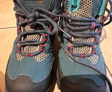 Regatta kids hiking boots, size 11/ EU30, as new