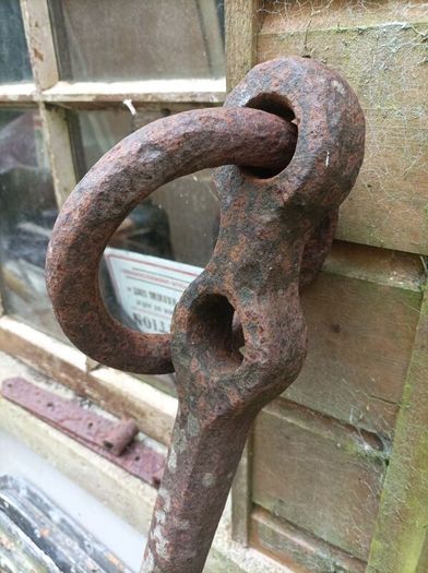 antique anchor