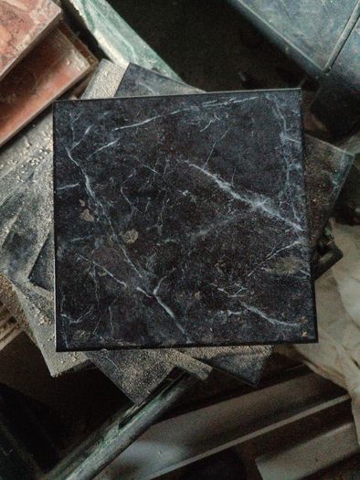 Free tiles